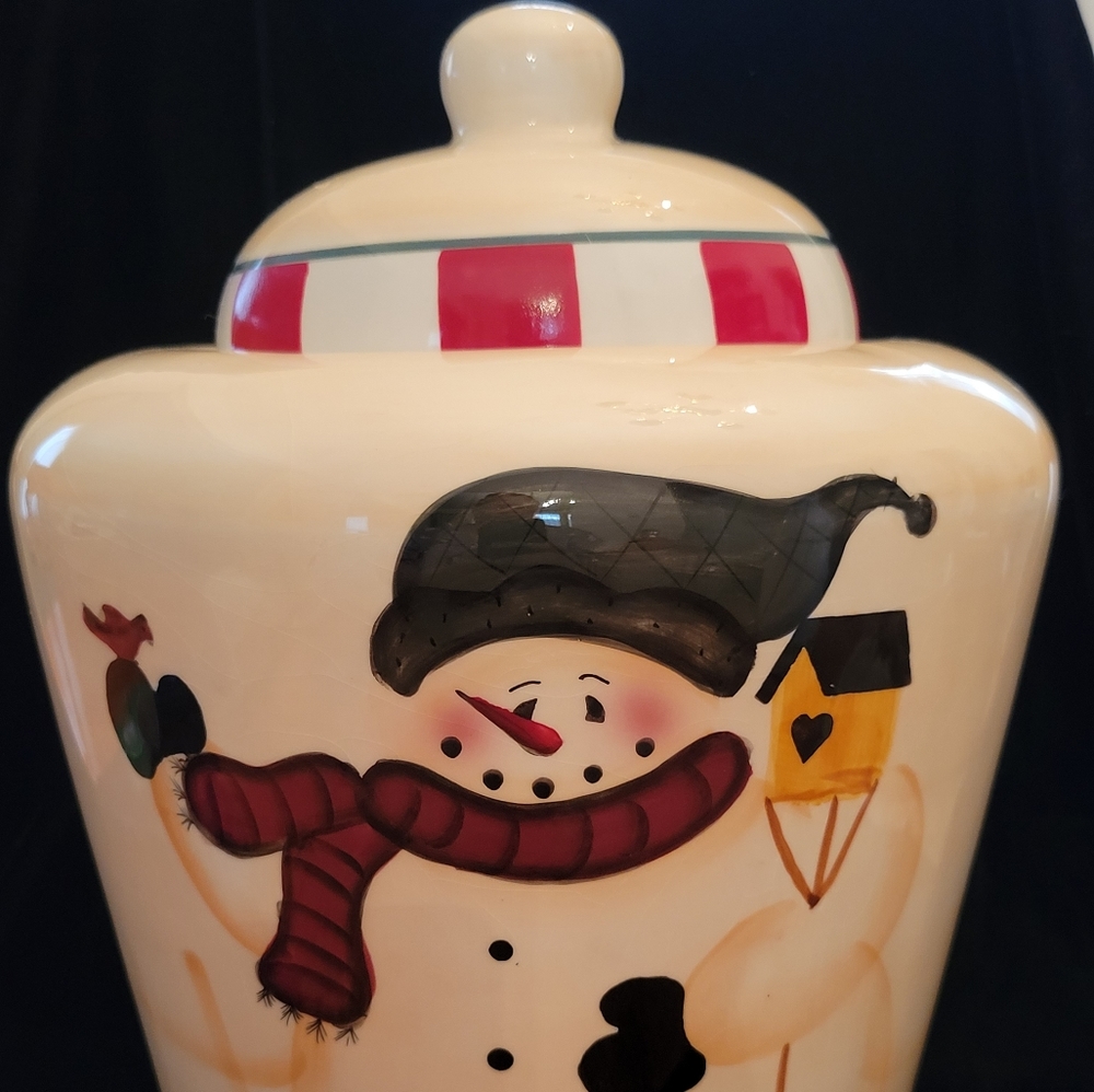 CRAZY MOUNTAIN SNOWMAN WITH BIRD COOKIE JAR